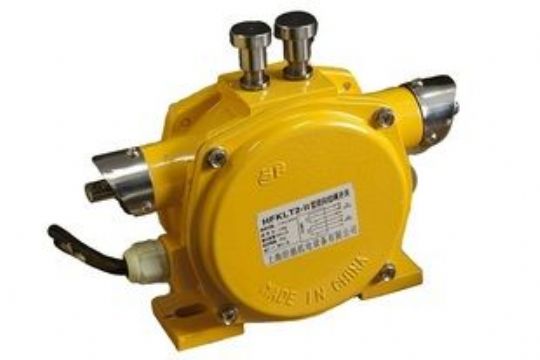 点击查看详细信息<br>标题：SL-3双向拉绳开关 阅读次数：1626